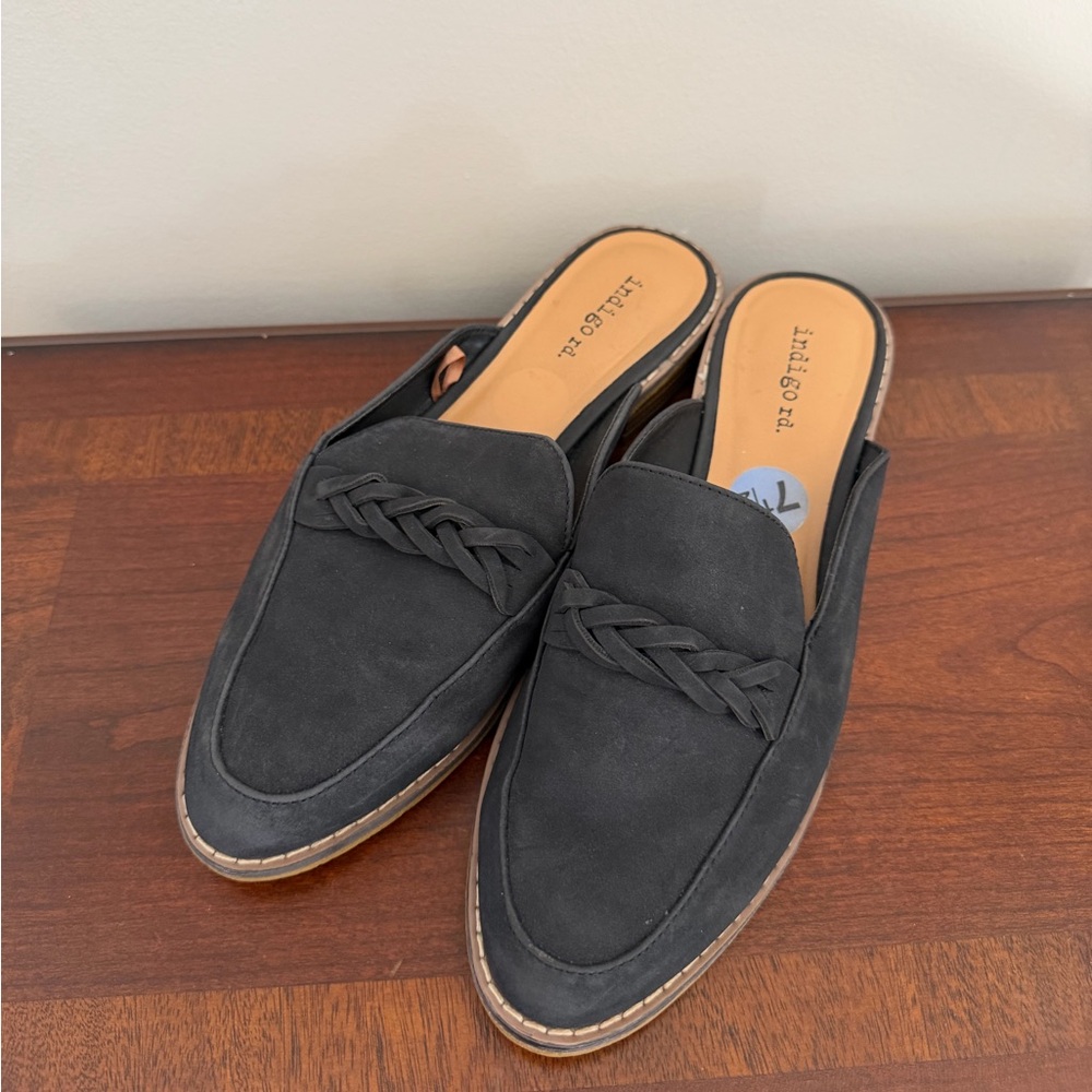 Indigo Rd. Women’s Dark Gray Slip-On Loafers Size 7.5